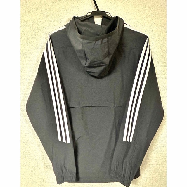 値下げしました!アディダスadidas スリーストライプス ウィンドブレーカー