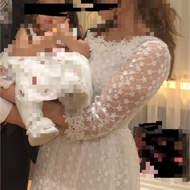 白ワンピース　結婚式　二次会 レディースのフォーマル/ドレス(ロングドレス)の商品写真