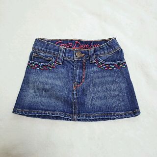 ベビーギャップ(babyGAP)のbaby Gap 刺繍 デニム スカート (スカート)