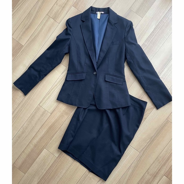 紺スーツ　ジャケット・スカート　セットアップ | フリマアプリ ラクマ