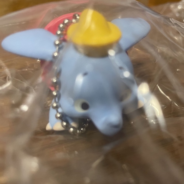 Disney(ディズニー)のディズニー　Disney ダンボ dumbo キーホルダー　カプトイ　カプセル エンタメ/ホビーのおもちゃ/ぬいぐるみ(キャラクターグッズ)の商品写真