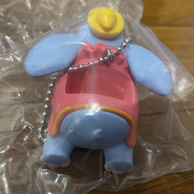 Disney(ディズニー)のディズニー　Disney ダンボ dumbo キーホルダー　カプトイ　カプセル エンタメ/ホビーのおもちゃ/ぬいぐるみ(キャラクターグッズ)の商品写真