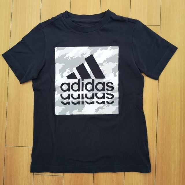 adidas(アディダス)のアディダス　ナイキ　半袖Ｔシャツ2枚セット  140 キッズ/ベビー/マタニティのキッズ服男の子用(90cm~)(Tシャツ/カットソー)の商品写真