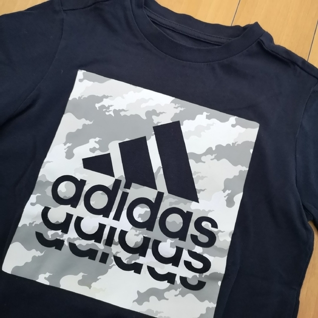 adidas(アディダス)のアディダス　ナイキ　半袖Ｔシャツ2枚セット  140 キッズ/ベビー/マタニティのキッズ服男の子用(90cm~)(Tシャツ/カットソー)の商品写真