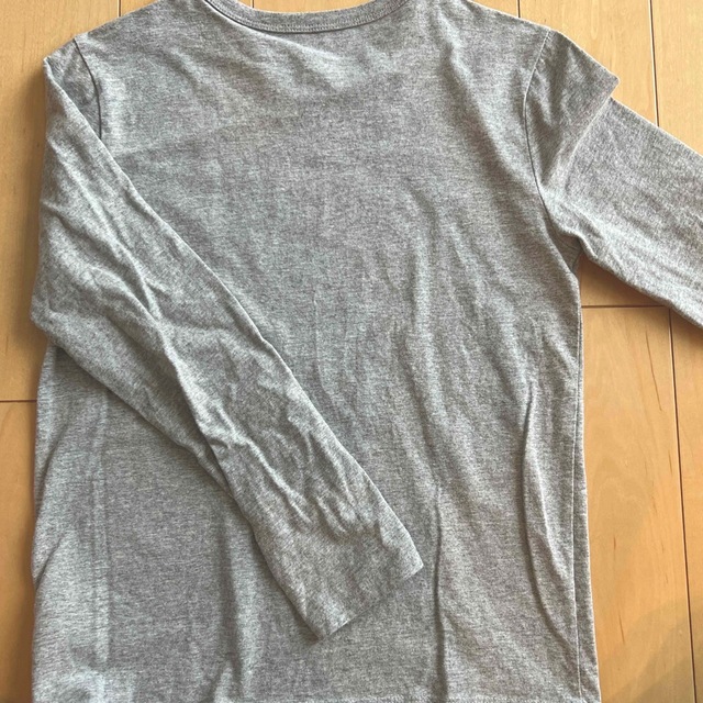 GAP(ギャップ)のGAP ロングTシャツ　140   キッズLサイズ キッズ/ベビー/マタニティのキッズ服男の子用(90cm~)(Tシャツ/カットソー)の商品写真