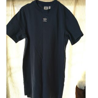 アディダス(adidas)のアディダスのロングシャツ(Tシャツ(半袖/袖なし))