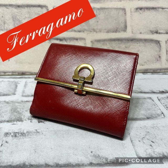 Salvatore Ferragamo フェラガモ　ガンチーニ　二つ折り財布