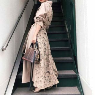 アメリヴィンテージ(Ameri VINTAGE)のAMERI♡ BACK LACE COAT(トレンチコート)