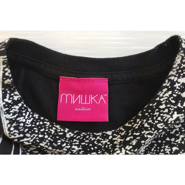 MISHKA(ミシカ)のMISHKA (ミシカ)　全面プリント　Tシャツ【中古】【007】 メンズのトップス(Tシャツ/カットソー(半袖/袖なし))の商品写真