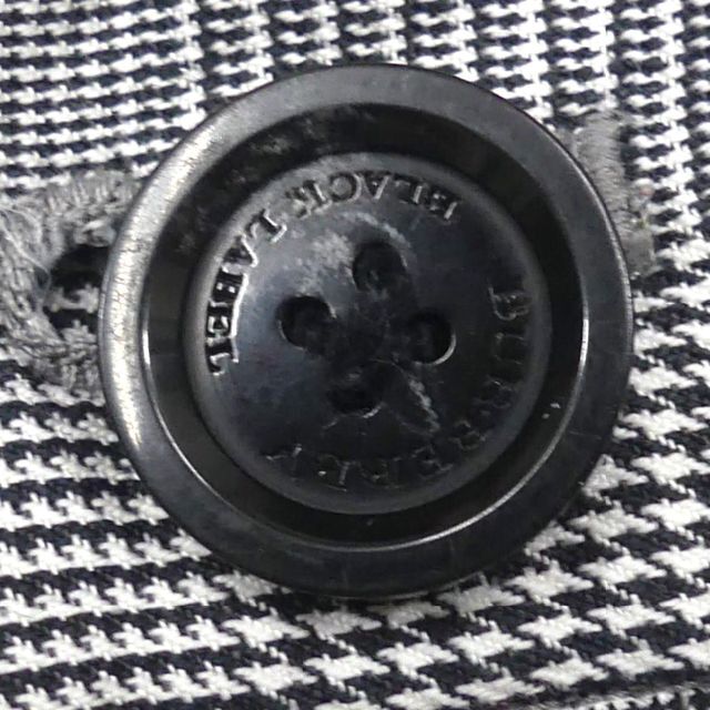BURBERRY BLACK LABEL(バーバリーブラックレーベル)の廃盤 バーバリーブラックレーベル ハーフパンツ チェック グレー TY2395 メンズのパンツ(ショートパンツ)の商品写真
