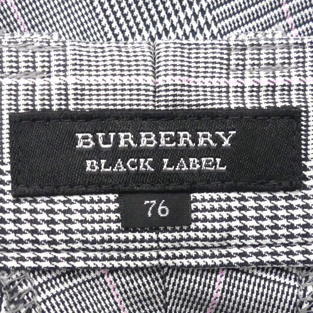 BURBERRY BLACK LABEL(バーバリーブラックレーベル)の廃盤 バーバリーブラックレーベル ハーフパンツ チェック グレー TY2395 メンズのパンツ(ショートパンツ)の商品写真