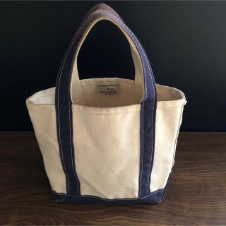 エルエルビーン(L.L.Bean)のL.L.Bean BOAT AND TOTE トートバッグ 紺色(トートバッグ)