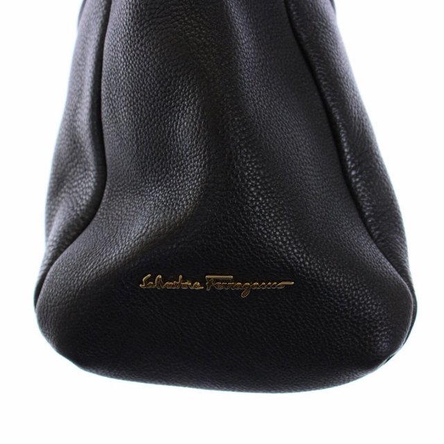 Salvatore Ferragamo(サルヴァトーレフェラガモ)のサルヴァトーレフェラガモ トートバッグ ハンドバッグ ガンチーニ シボ革 黒 レディースのバッグ(トートバッグ)の商品写真