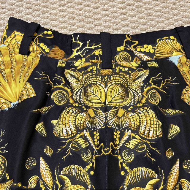 GIANNI VERSACE ショートパンツ