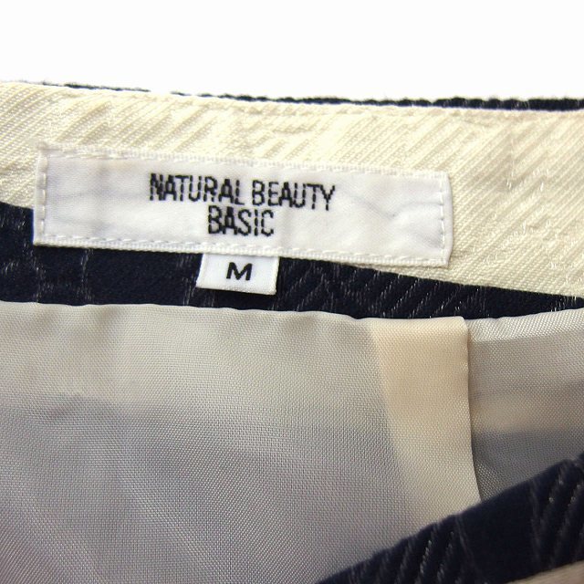 NATURAL BEAUTY BASIC(ナチュラルビューティーベーシック)のナチュラルビューティーベーシック ボーダー柄 台形スカート ミニ 花柄 M 紺 レディースのスカート(ミニスカート)の商品写真