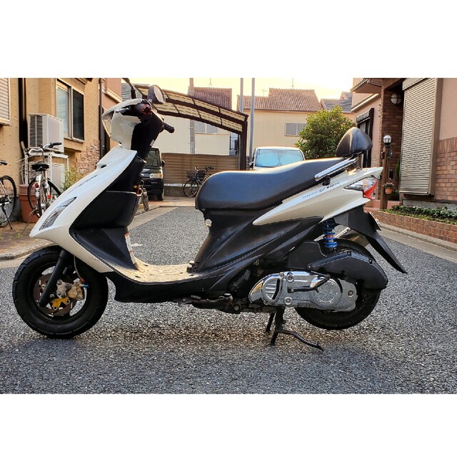 スズキ　アドレス　V125S CF4MA、COLOR:ホワイト大阪より