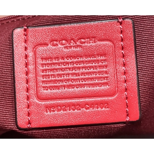 COACH(コーチ)の●新品 未使用 COACH コーチ 巾着 バッグ カーキ ピンク レディースのバッグ(ハンドバッグ)の商品写真