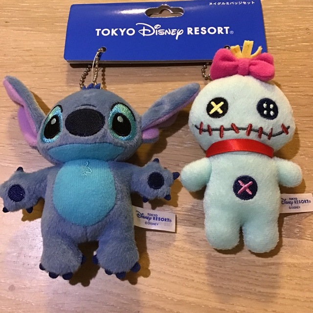 ディズニー　スティッチ　ムーラン　ぬいぐるみ & ピンバッジ