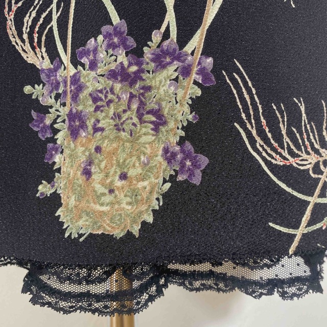 カネコイサオ　花籠縮緬スカートです。とても上品な柄になります。 5