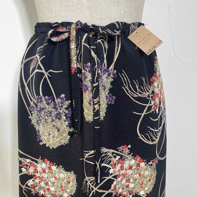 カネコイサオ　花籠縮緬スカートです。とても上品な柄になります。 1
