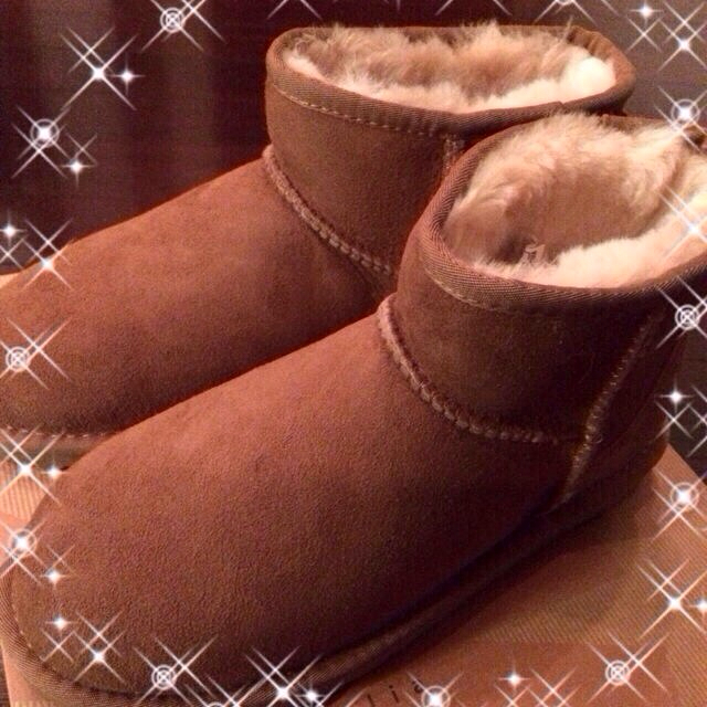 衝撃特価 あや様専用 30日❗️UGG ANSLEY 25cm ngoaingusaomai.edu.vn