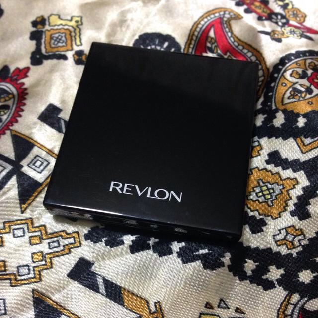 REVLON(レブロン)のREVLON アイグローシャドウ コスメ/美容のベースメイク/化粧品(その他)の商品写真