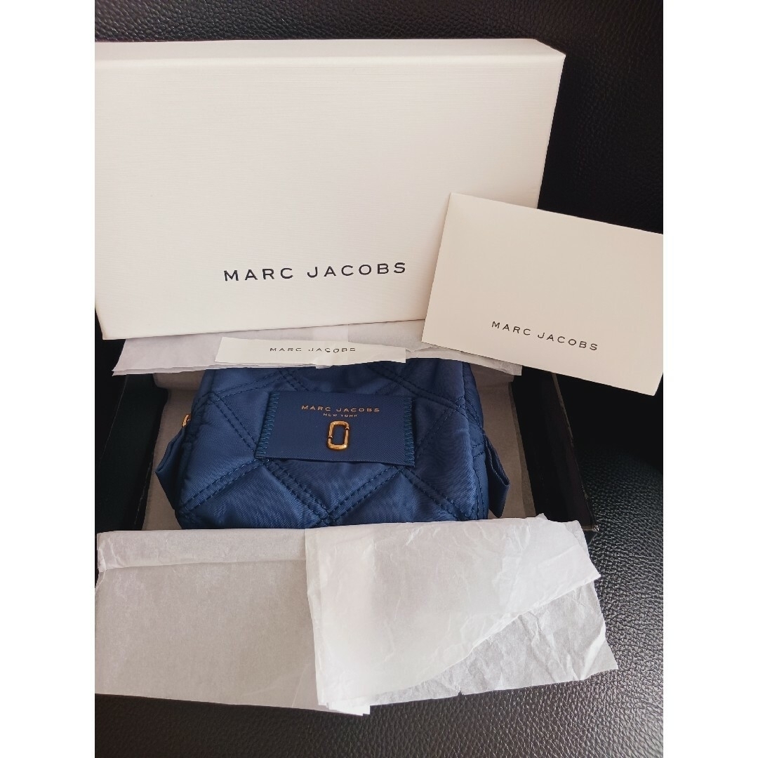 MARC JACOBS(マークジェイコブス)のマークジェイコブス　キルティングポーチ　ネイビー　M0012157 エンタメ/ホビーのコレクション(その他)の商品写真