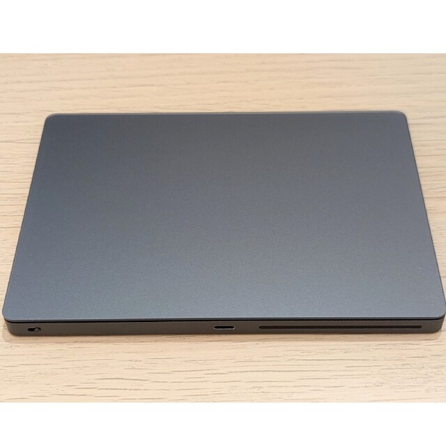 Apple(アップル)のApple Magic Trackpad2 スペースグレイ　入手困難 スマホ/家電/カメラのPC/タブレット(PC周辺機器)の商品写真