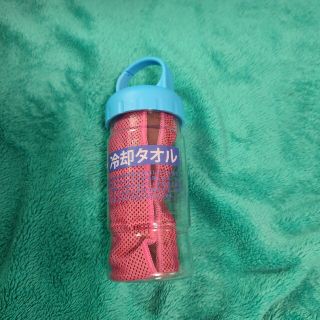 新品　アイスタオル　夏場に便利　スポーツタオルにも(ウォーキング)