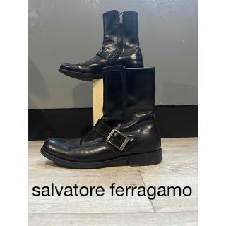 サルヴァトーレフェラガモ(Salvatore Ferragamo)のsalvatore ferragamo ウイングチップ  サイドジップブーツ(ブーツ)