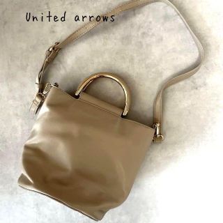 ユナイテッドアローズ(UNITED ARROWS)のUnited arrows ユナイテッドアローズ　ショルダーバッグ　ベージュ(ショルダーバッグ)