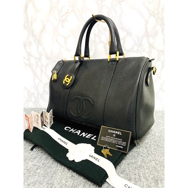 レディース✴︎美品　CHANEL シャネル ココマーク キャビアスキン ボストンバッグ