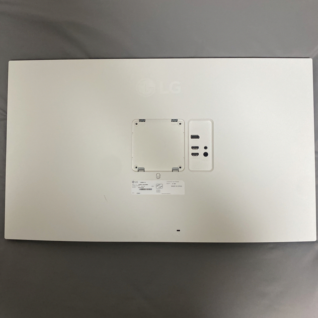 LGエレクトロニクス 32UN650-W 31.5型IPS 4Kモニター LGエレクトロニクス 32UN650-W 31.5型IPS 4Kモニター