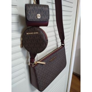 マイケルコース(Michael Kors)のマイケルコース  ジェットセットトラベル ショルダーバッグ　クロスボディバッグ(ショルダーバッグ)