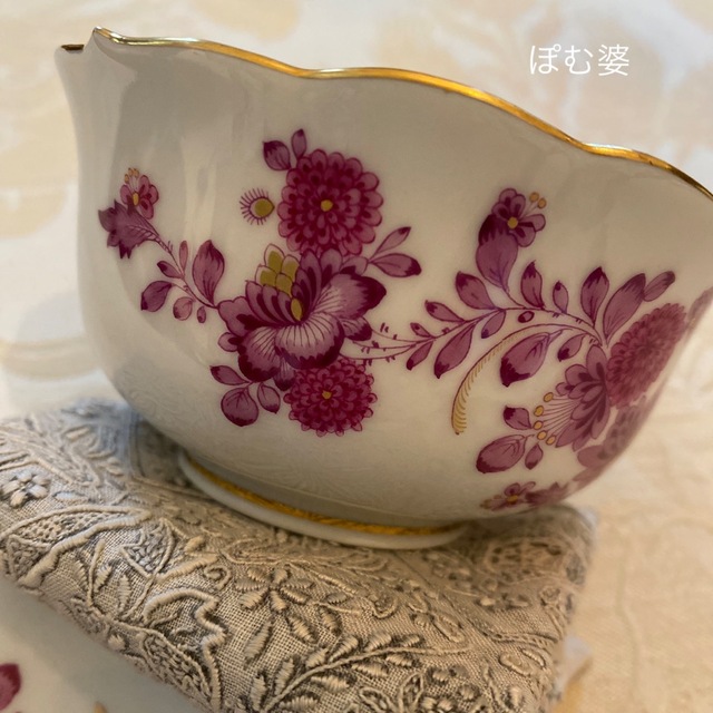 マイセン】柿右衛門写し シノワズリ/トリオ「インドの花と蝶」-