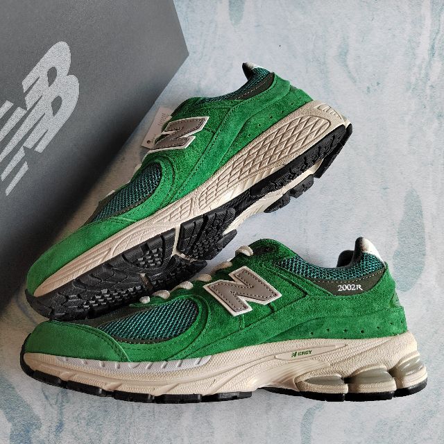 new balance 2002r フォレストグリーン