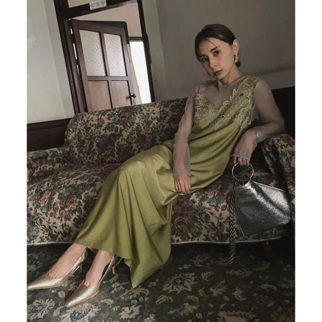 AMERI UND RENEE CUTWORK DRESS 大人も着やすいシンプルファッション