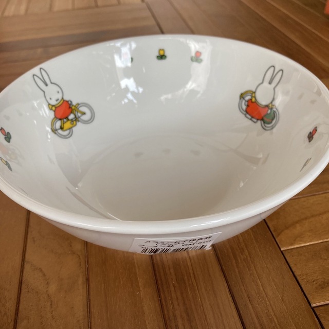 miffy(ミッフィー)の新品・未使用 ミッフィー 子供用　ラーメン鉢　ボウル　どんぶり　メラミン食器 キッズ/ベビー/マタニティの授乳/お食事用品(その他)の商品写真