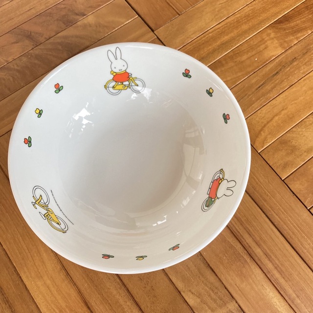 miffy(ミッフィー)の新品・未使用 ミッフィー 子供用　ラーメン鉢　ボウル　どんぶり　メラミン食器 キッズ/ベビー/マタニティの授乳/お食事用品(その他)の商品写真