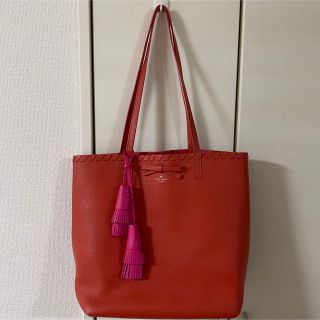 ケイトスペードニューヨーク(kate spade new york)のkate spade new yorkレザートートバッグ　レッド色　大容量(トートバッグ)