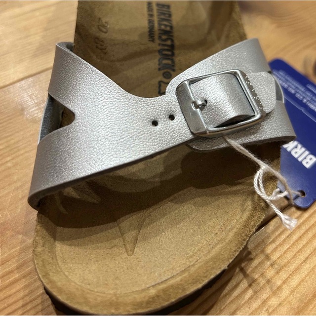 BIRKENSTOCK(ビルケンシュトック)のmeitさま専用。新品未使用　BIRKEN サンダル キッズ/ベビー/マタニティのキッズ靴/シューズ(15cm~)(サンダル)の商品写真