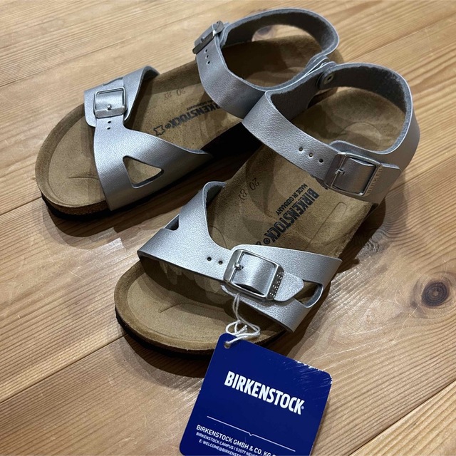 BIRKENSTOCK(ビルケンシュトック)のmeitさま専用。新品未使用　BIRKEN サンダル キッズ/ベビー/マタニティのキッズ靴/シューズ(15cm~)(サンダル)の商品写真