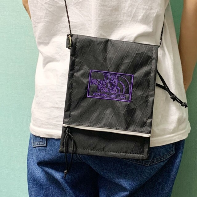 新品・タグ付き☆ノースフェイス サコッシュ ミニショルダー レディースのバッグ(ショルダーバッグ)の商品写真