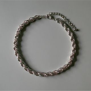 ビューティアンドユースユナイテッドアローズ(BEAUTY&YOUTH UNITED ARROWS)のTwist chain choker necklace silverNo.959(ネックレス)