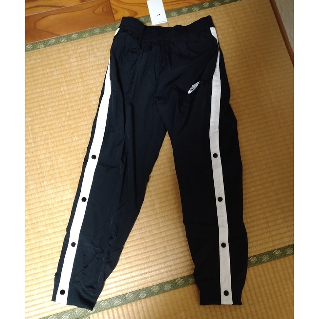 NIKE(ナイキ)のナイキ　160 新品　パンツ　バスケ キッズ/ベビー/マタニティのキッズ服男の子用(90cm~)(パンツ/スパッツ)の商品写真