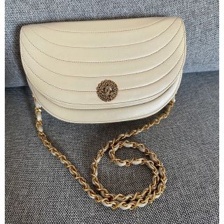 ビンテージ CHANELシャネル 貴重品 ハーフムーン ゴールドショルダー