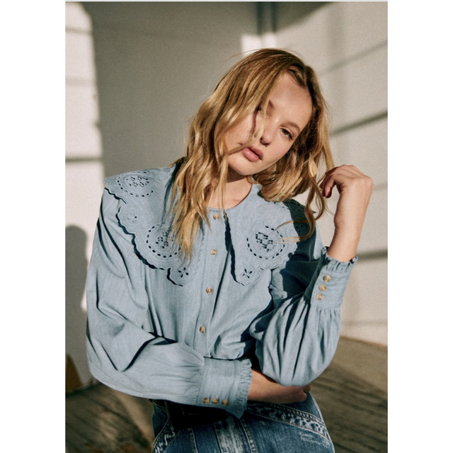 柔らかな質感の SEZANE X SEA NY ブラウス 新品未使用 タグ付き