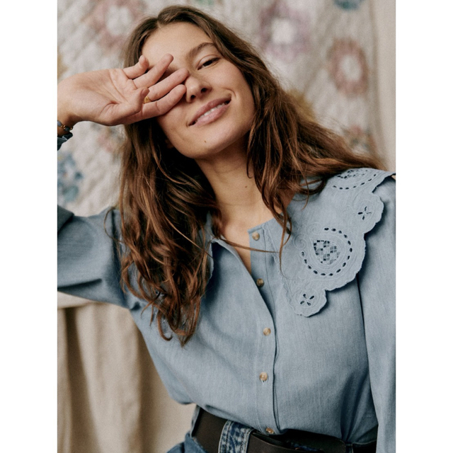 柔らかな質感の SEZANE X SEA NY ブラウス 新品未使用 タグ付き