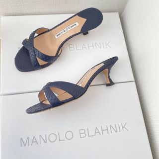 マノロブラニク(MANOLO BLAHNIK)のラスト１【新品】MANOLO BLAHNIK マノロブラニク パイソン ミュール(ミュール)