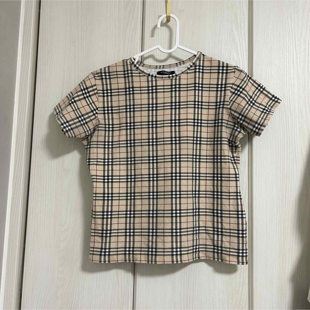 BURBERRY - 削除しますバーバリーTシャツの通販 by ♡shop|バーバリー